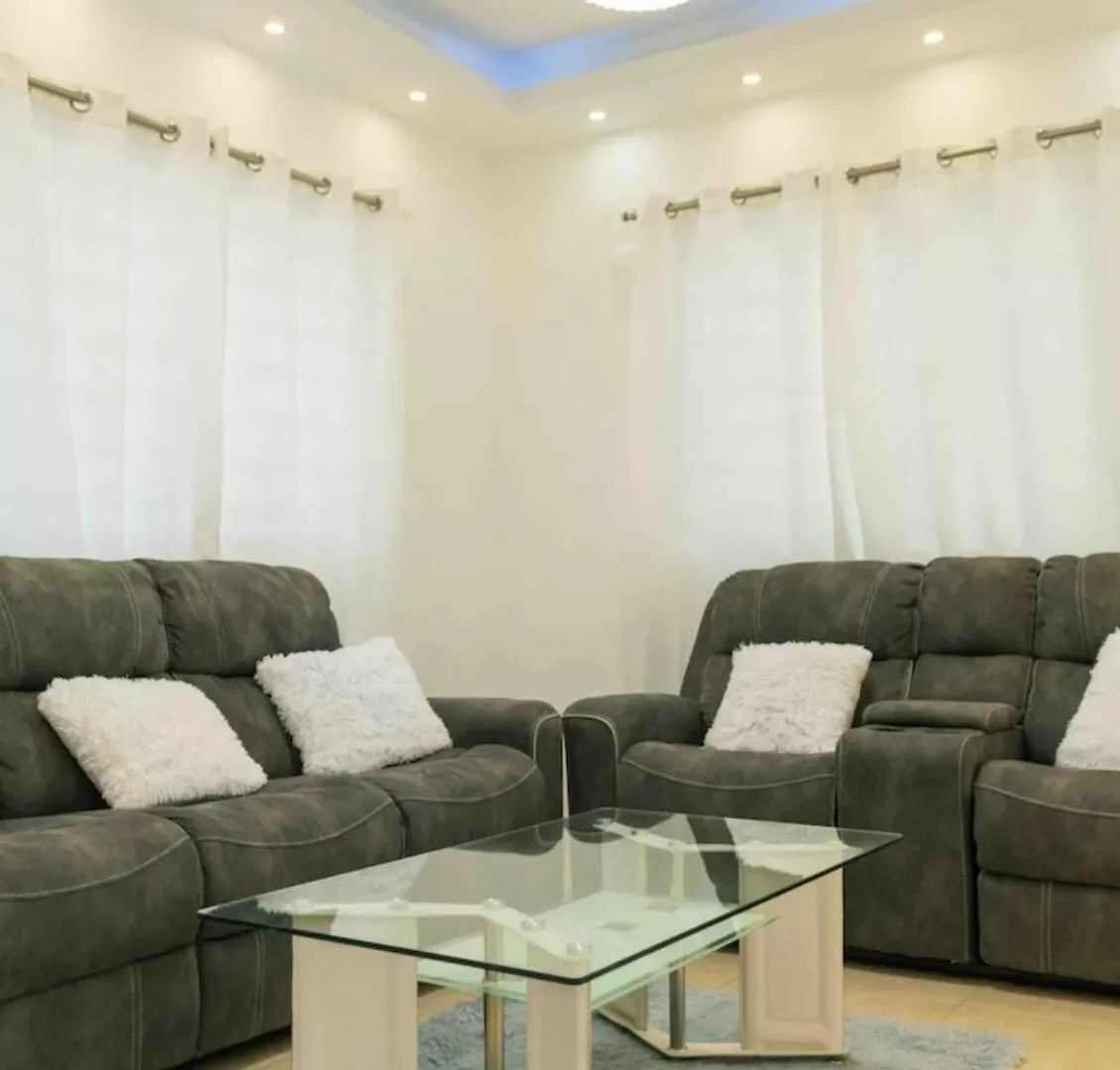 Esmeralda Modern Apartment At Romana Del Oeste La Romana
